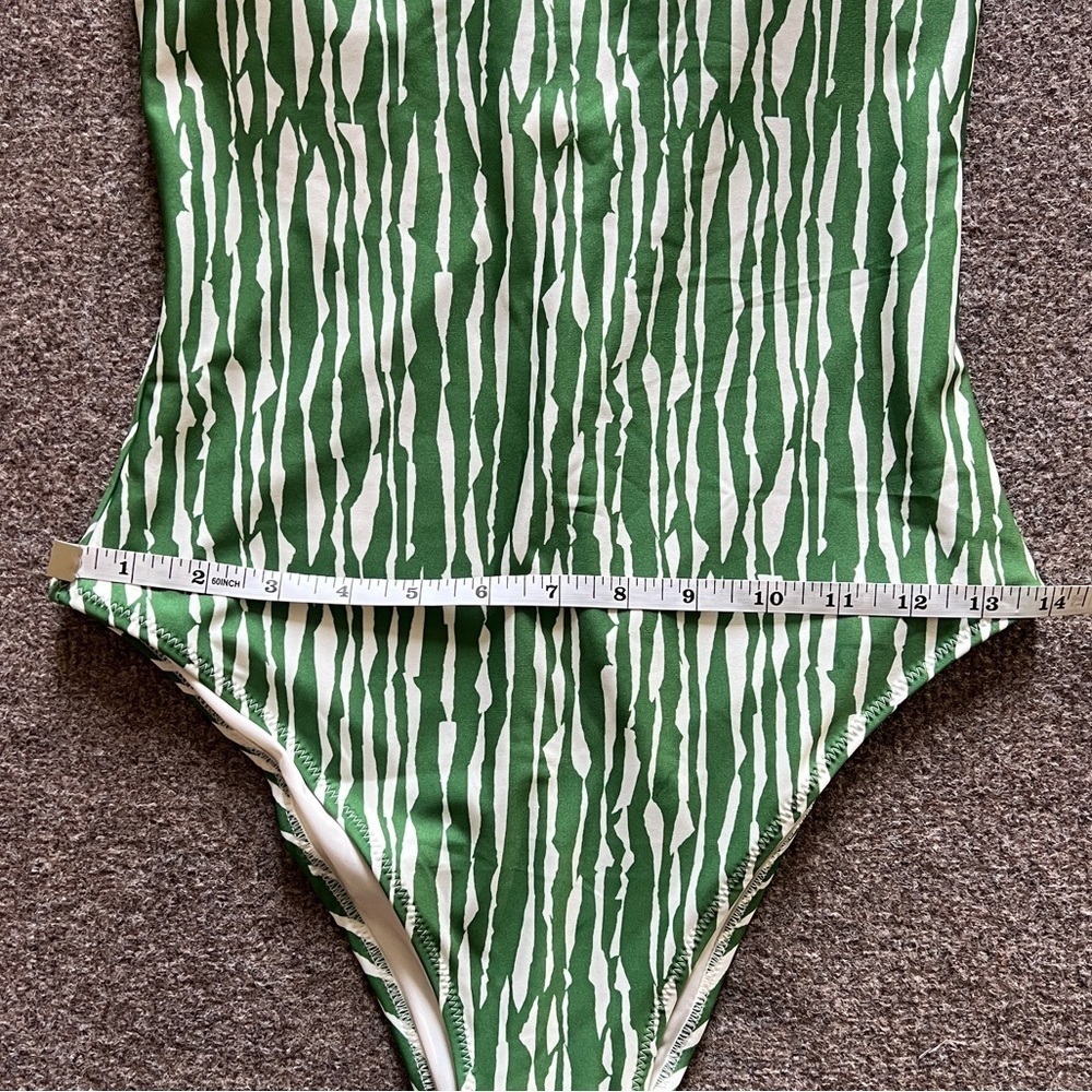 NWT H&M One Piece Swimsuit Green White Bundle of 2 Pieces Women’s Size Small - Picture 14 of 15